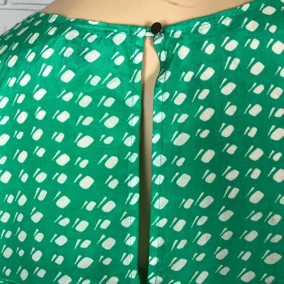 Ann Taylor Women’s Silk Blend Flutter Top - Picture 8 of 8